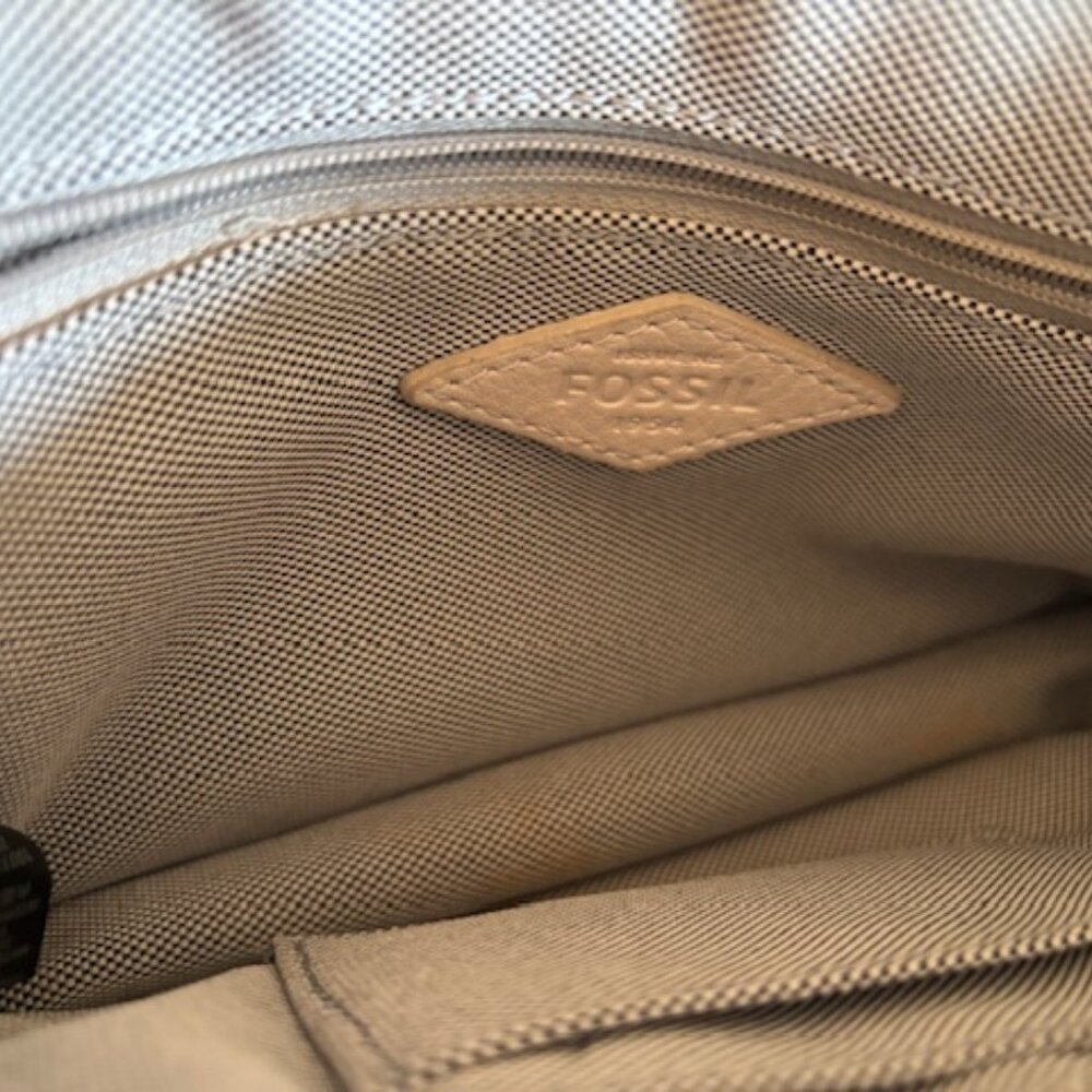 Fossil Ryder small cream crossbody leather bag - Picture 10 of 13
